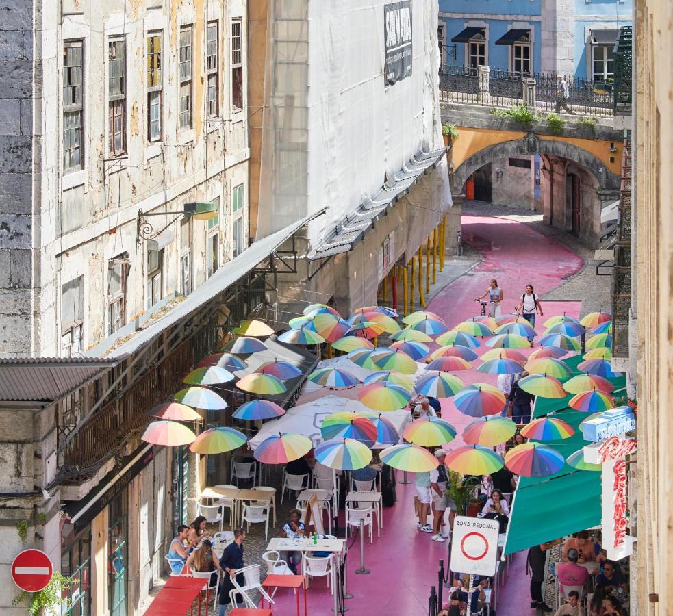 Sunny Pink Street Historical Apt, By Timecooler Lisboa Екстериор снимка
