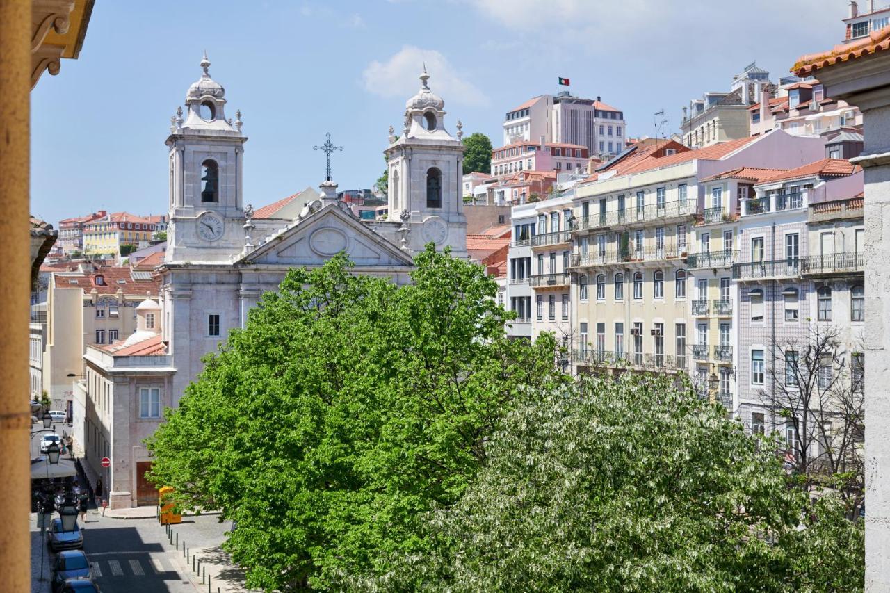 Sunny Pink Street Historical Apt, By Timecooler Lisboa Екстериор снимка